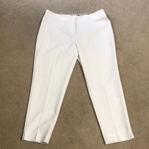 NWT Peter Nygard White Crop pants (see measurements in pictures